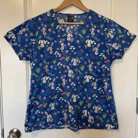 Zoe and Chloe Women's Uniform Scrub Top Size M Easter Bunny Eggs Flowers Spring - Picture 1 of 6